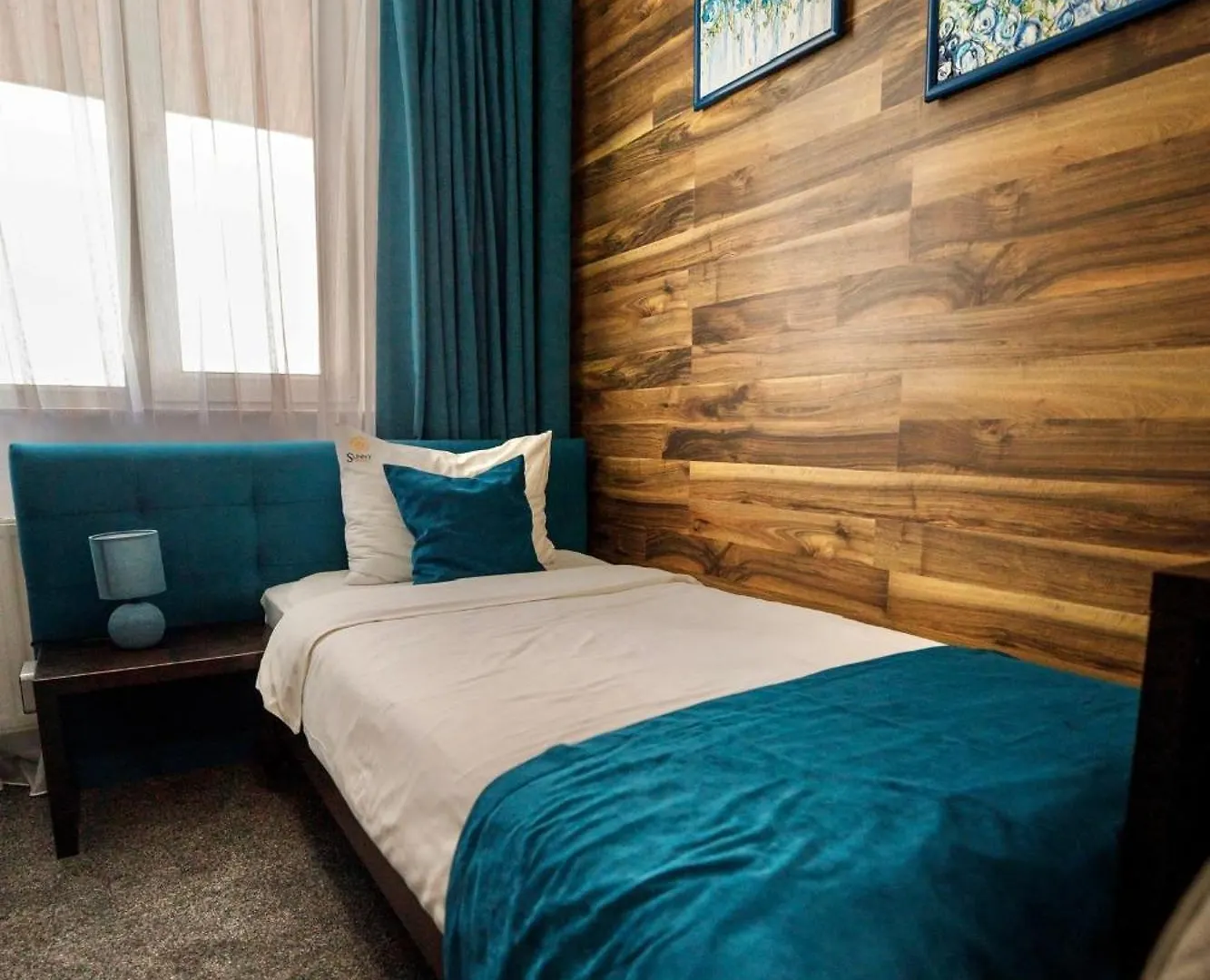 Sunny Hotel Lviv