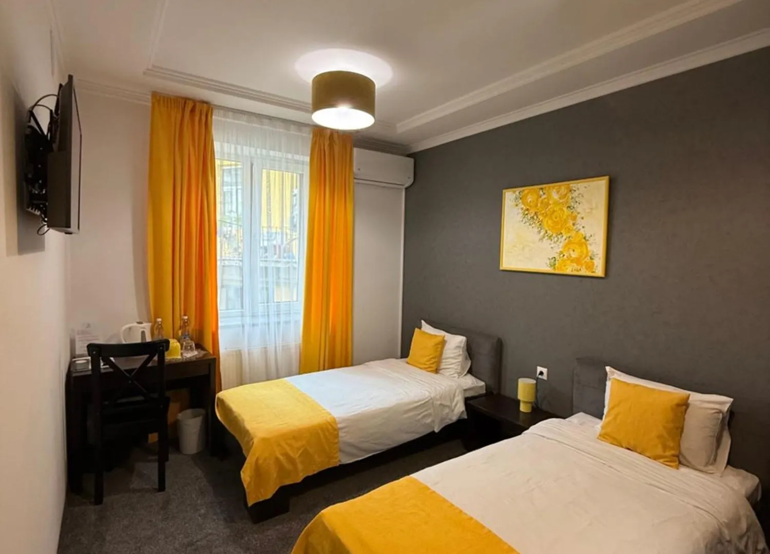 Sunny Hotel Lviv